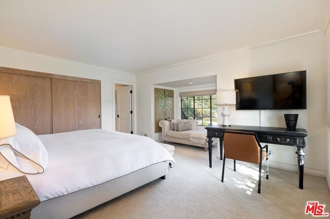 Building Photo - 1075 Wallace Ridge