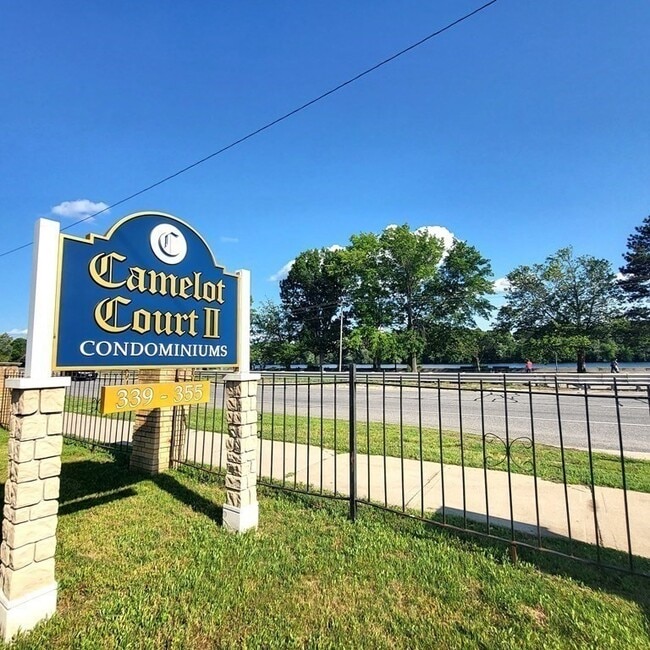 Primary Photo - 353 Pawtucket Blvd