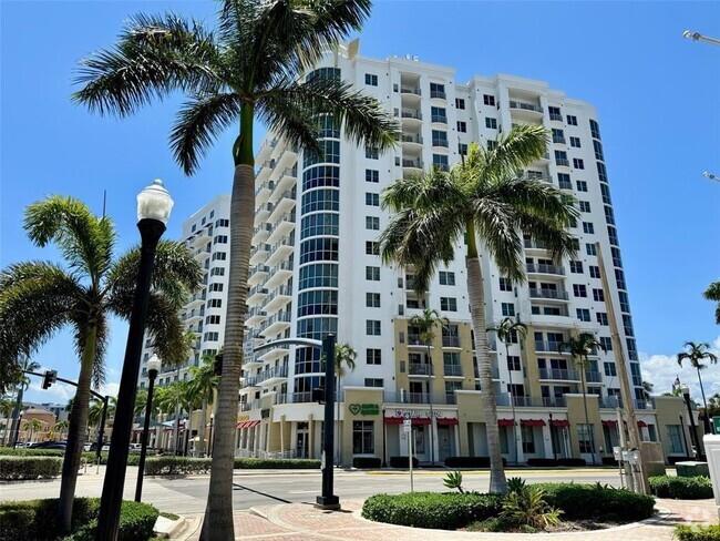 Building Photo - 1830 Radius Dr