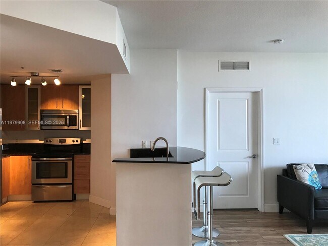 Building Photo - 7900 Harbor Island Dr