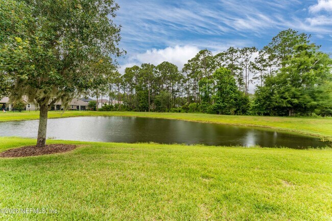 Building Photo - 39 Woodmere Ln