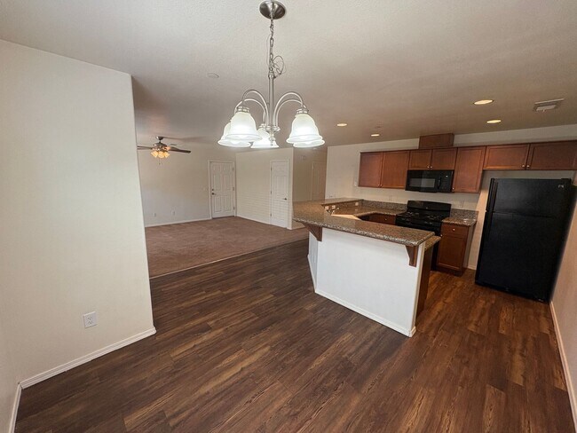 Building Photo - 2111 Bella Oaks Dr