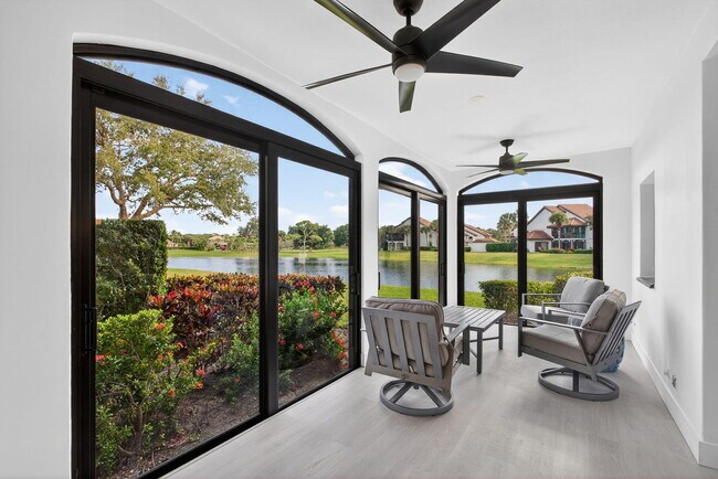 Building Photo - 3940 Back Bay Dr