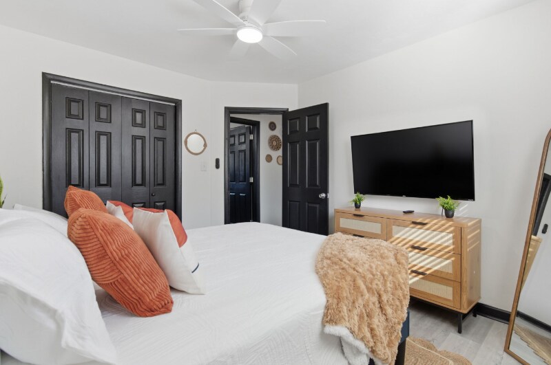 Building Photo - 361 Cherry St