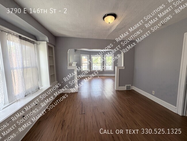 Building Photo - 3790 E 146th St