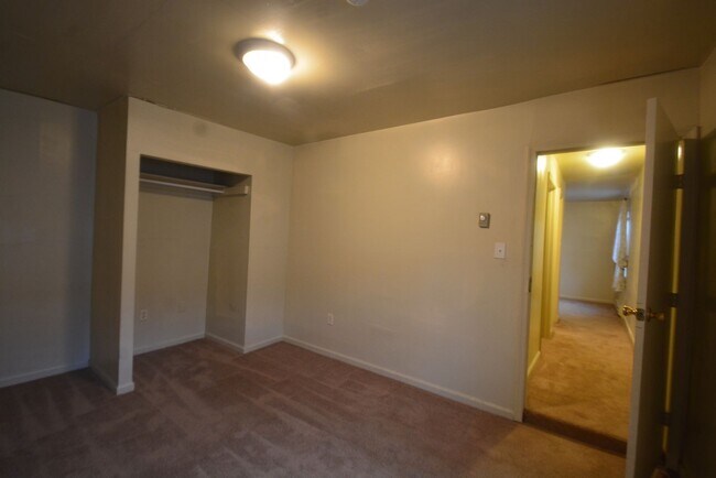 Building Photo - TAIT 112