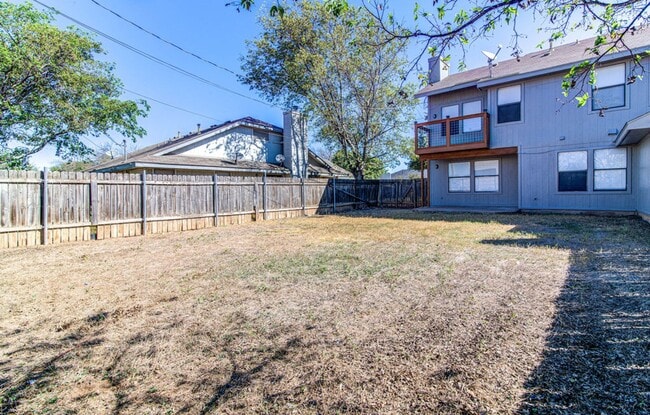 Building Photo - 1205/1207 Gregory Ln