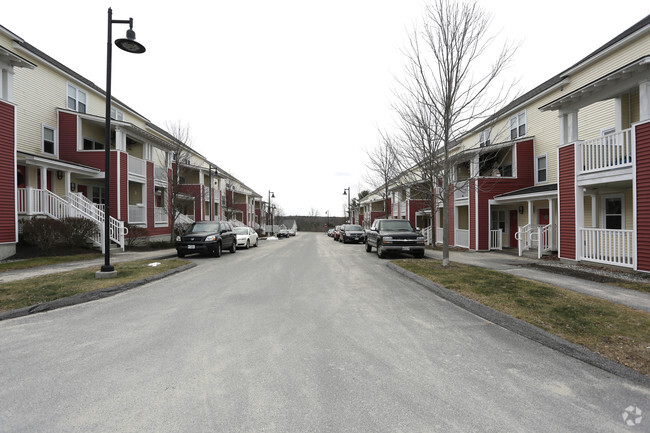 Building Photo - Brick Hill Townhouses