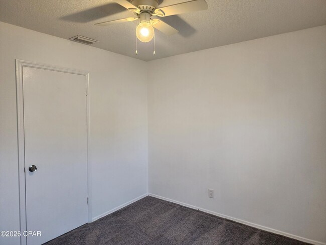 Building Photo - 1804 Arthur Ave