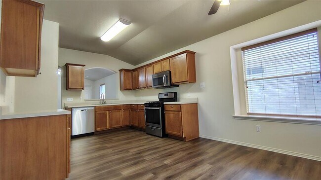 Building Photo - 2611 Turtle River Dr