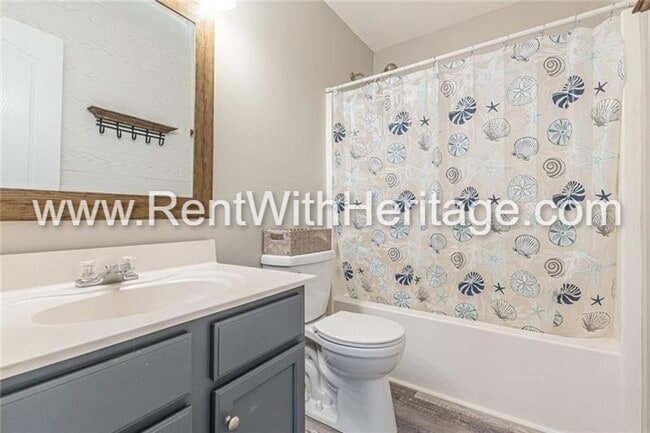 Building Photo - GORGEOUS 4 BEDROOM / 2.5 BATH WITH ALL THE UPGRADES IN POULAR KINGSWOOD SWIM / TENNIS COMMUNTY