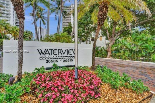 Building Photo - 20515 E Country Club Dr