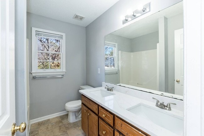 Building Photo - Great Corner Lot Home in Downtown Clayton