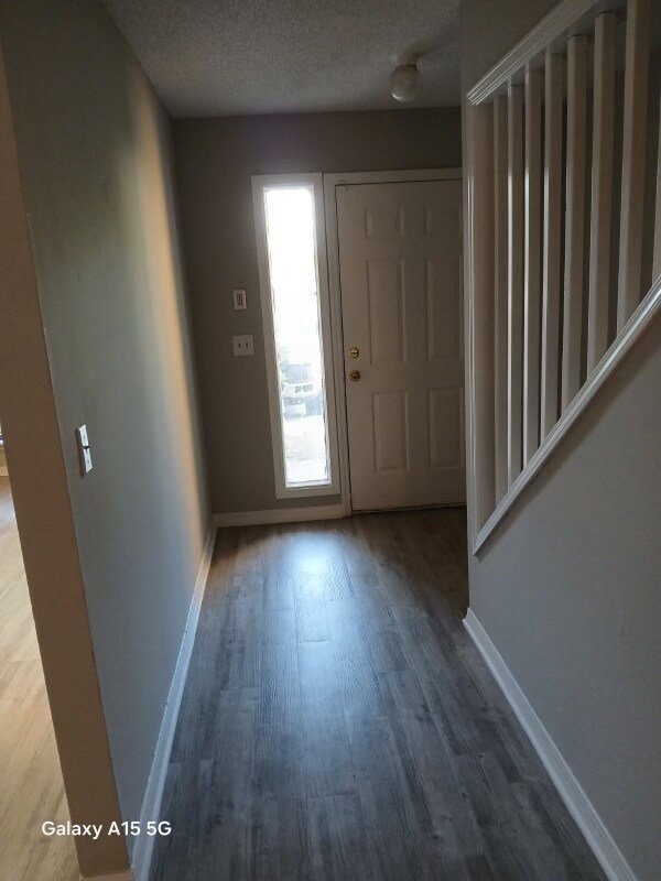 Building Photo - 5544 Cabot Dr N