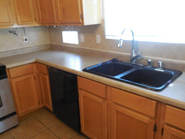 Building Photo - 11232 Whitey Ford St