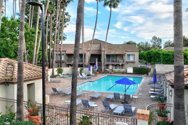 Building Photo - 2800 Keller Dr