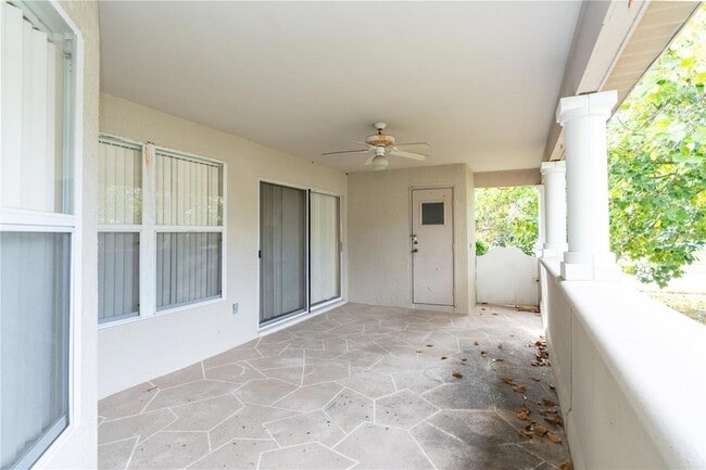 Building Photo - 12860 Waterhaven Cir