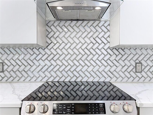 Building Photo - 12844 Oulton Cir