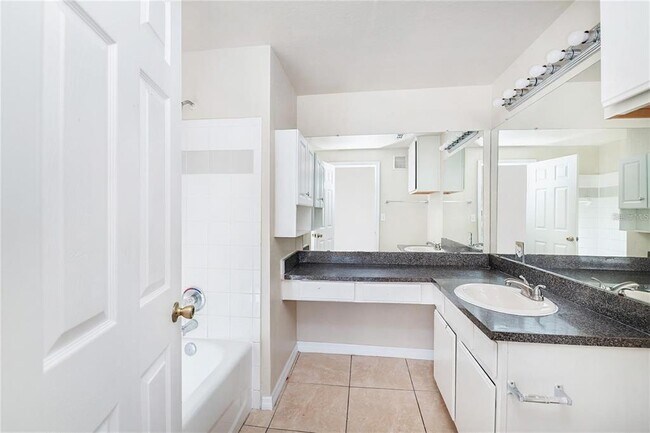 Building Photo - 5550 Pga Blvd