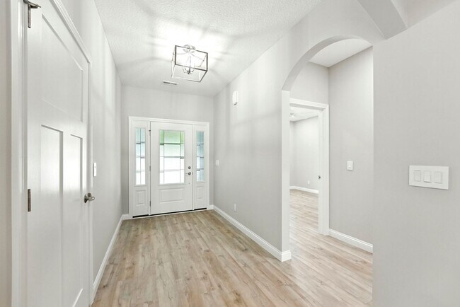 Building Photo - 80 Lane 520 Lake James