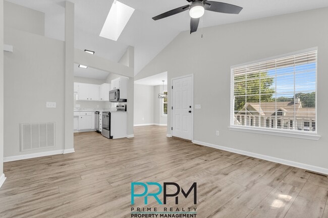 Building Photo - 244 Oak Valley Dr