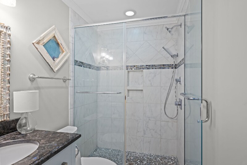 Building Photo - 301 Commerce Way