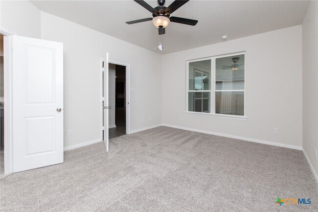Building Photo - 9806 Kensley Rose Dr
