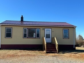 Building Photo - 1380 Clover Rd