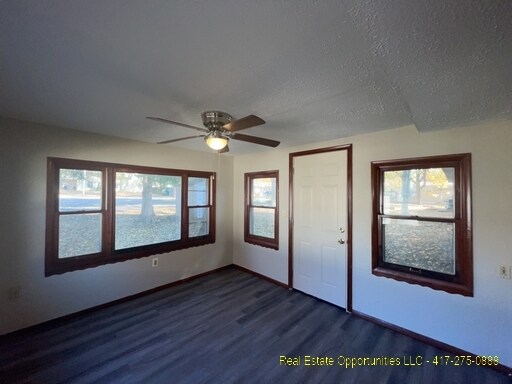Building Photo - 126 N Maplewood Ave