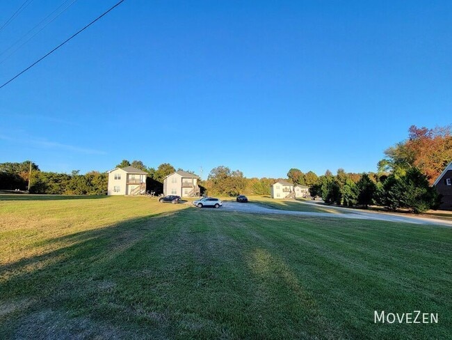 Building Photo - 1076 Norris Rd