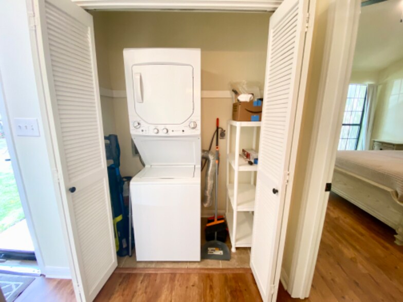 Building Photo - 82 N Court Villa Dr