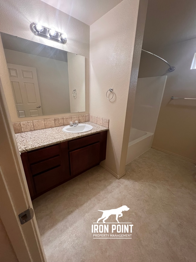 Building Photo - 11163 W Brassy Cove Loop