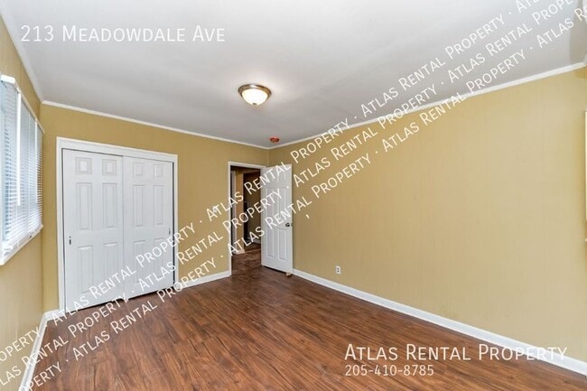 Building Photo - 213 Meadowdale Ave