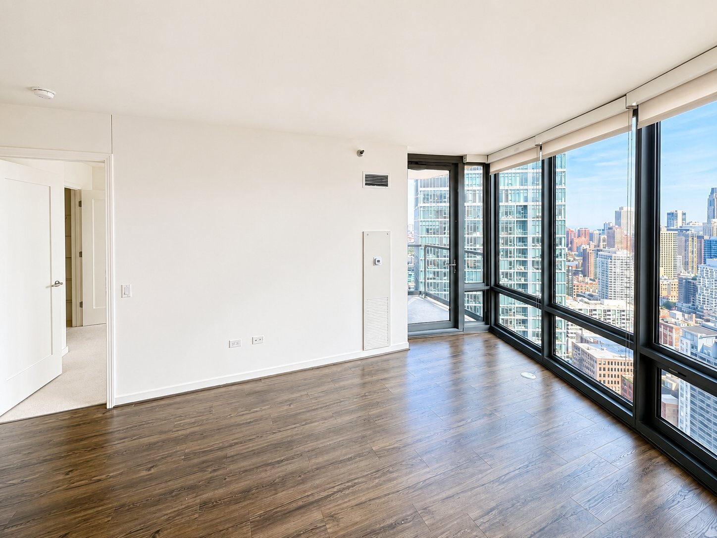 Building Photo - 354 W Hubbard St