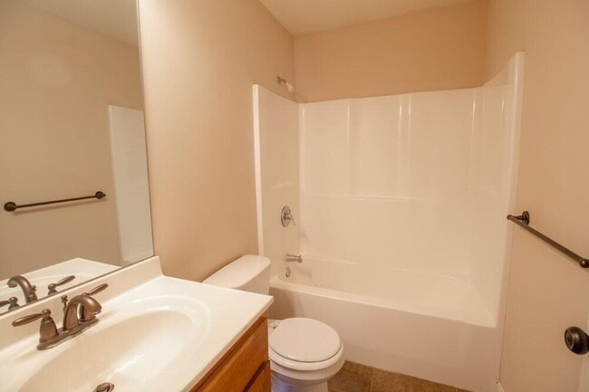 Building Photo - 4718 Dehaven Dr