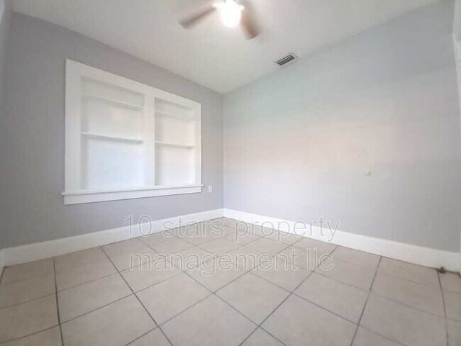 Building Photo - 3450 13th Ave S