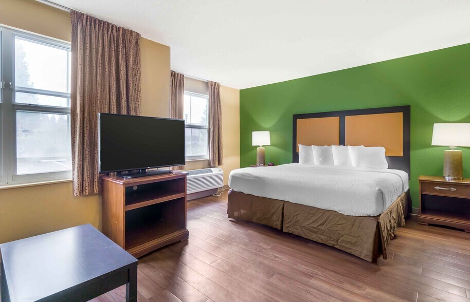 Building Photo - Furnished Studio-Seattle - Everett - Silverlake