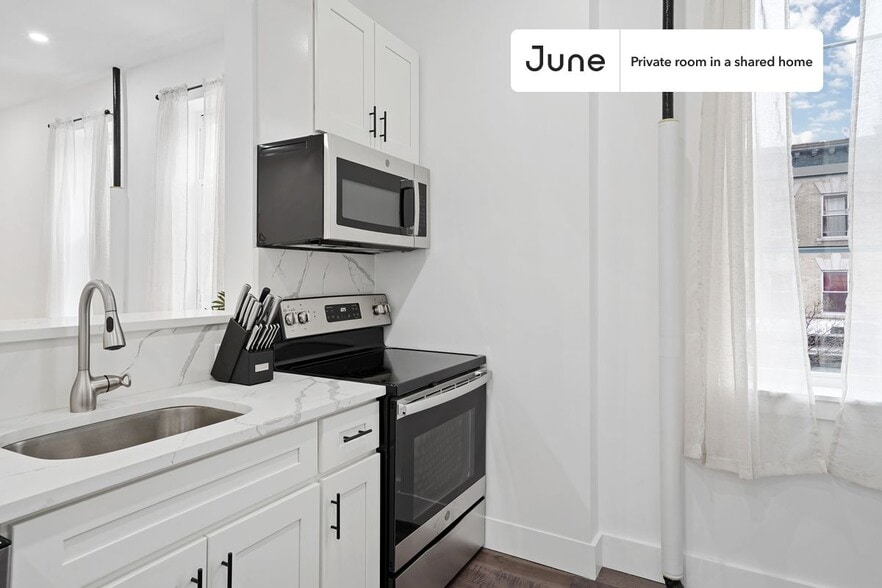 Building Photo - Room in Shared 4 bed/1 bath home in Prospect Lefferts Gardens