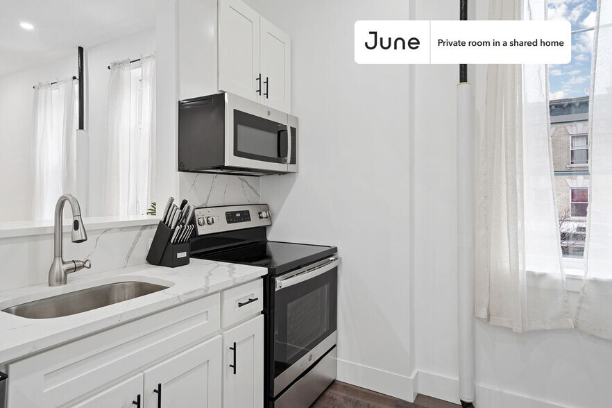 Building Photo - Room in Shared 4 bed/1 bath home in Prospect Lefferts Gardens