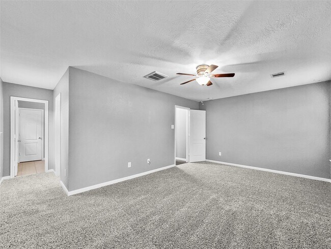 Building Photo - 15519 Echo Stable Ln