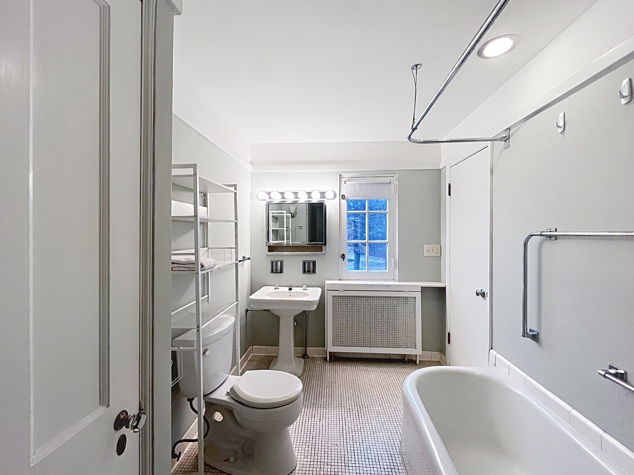 Building Photo - 2265 Stillman Rd