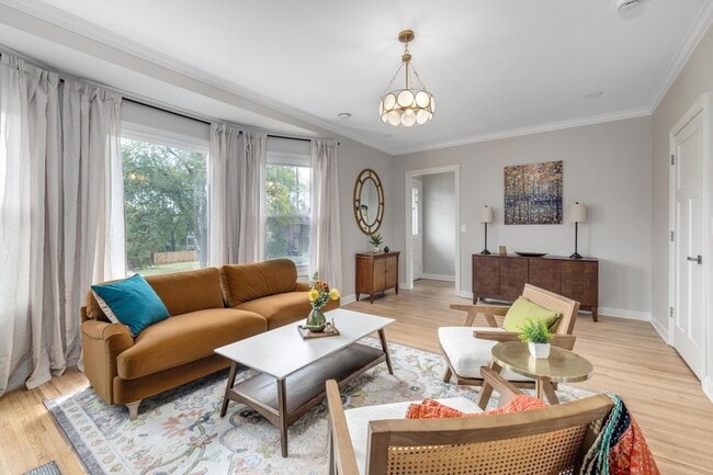 Building Photo - 1458 Virginia Park St