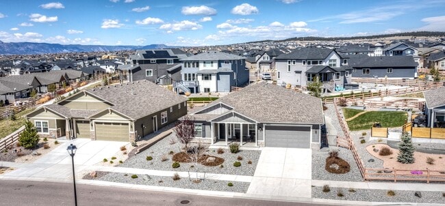 Building Photo - Luxury Ranch-Style Home for Rent | Wolf Ranch | D20 Schools | Pikes Peak Views