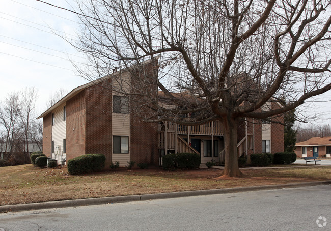 Primary Photo - Dartmouth Courts Apartments