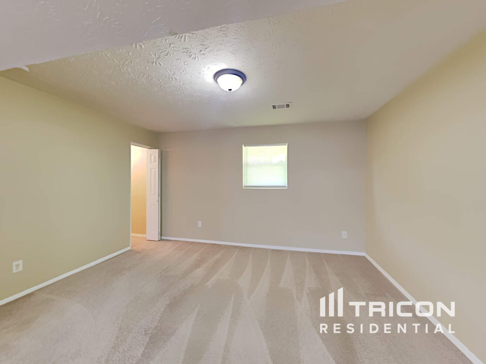 Building Photo - 2053 Stablewood Cove