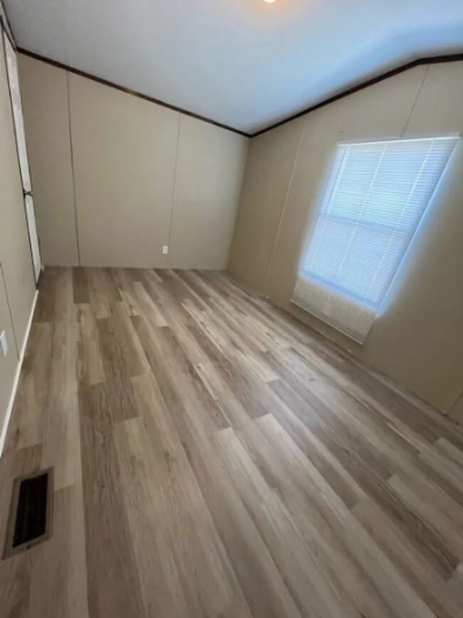 Building Photo - 5260 SW 1140