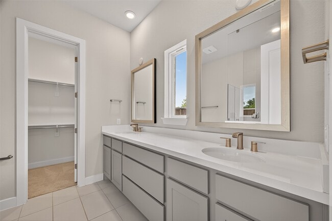 Building Photo - 4906 Tanyard Manor Dr
