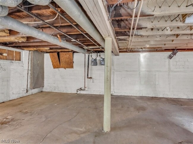 Building Photo - 4453 W 48th St