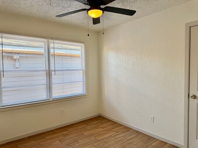 Building Photo - Fully Remodeled 4 Bedroom / 3 Bath Home with Two Primary Suites!