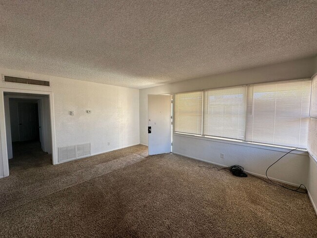 Building Photo - 417 S Richmond Rd